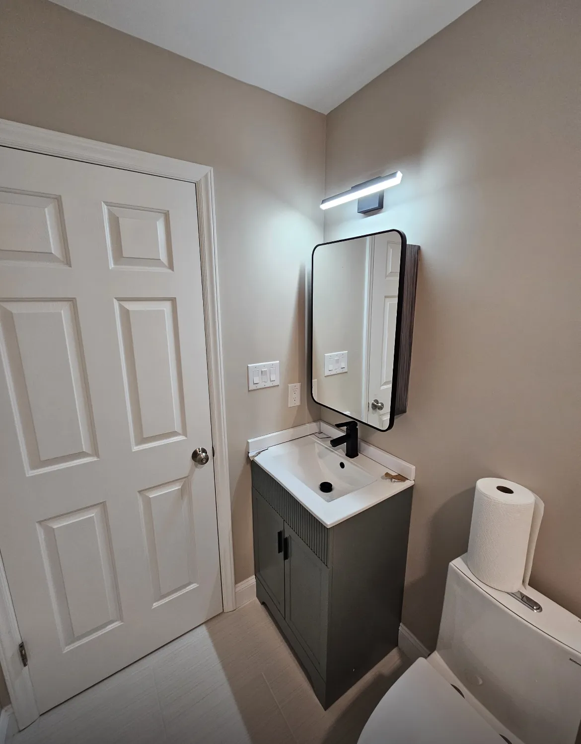 Bathroom remodeling project detail
